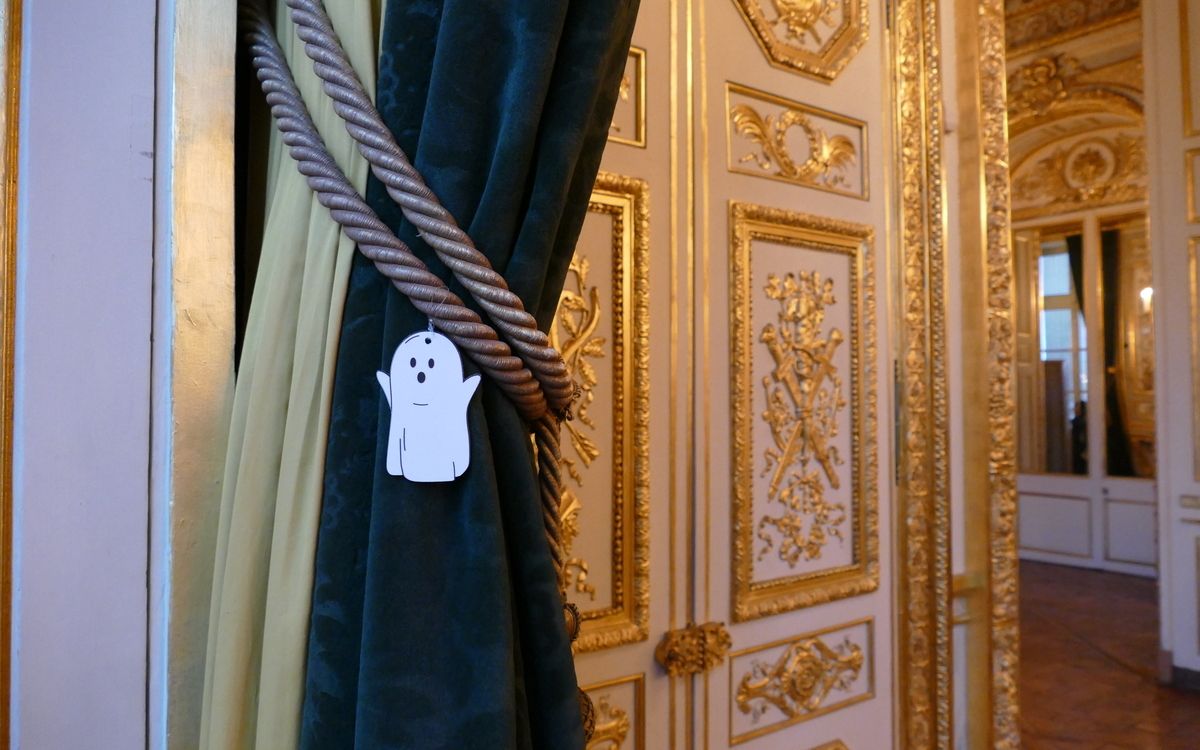 Chasse aux fantômes d'Halloween à l'Hôtel de la Marine