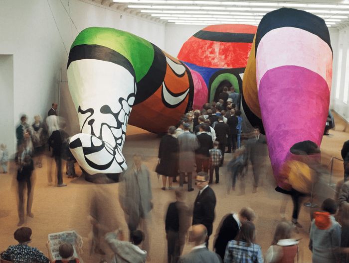 Niki de Saint Phalle, Jean Tinguely, Pontus Hultén au Grand Palais