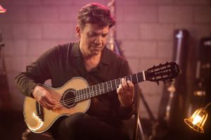 AUTOUR DE LA GUITARE PICK & JAZZ