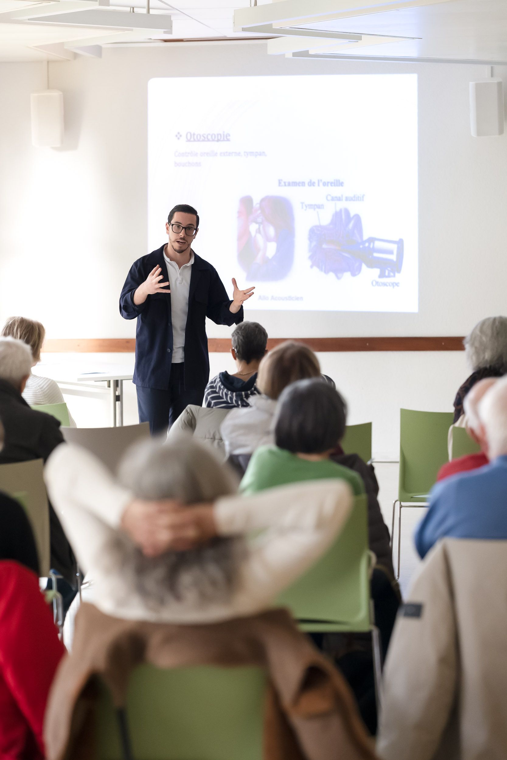 Café santé : répondre aux défis du grand âge et en saisir les chances