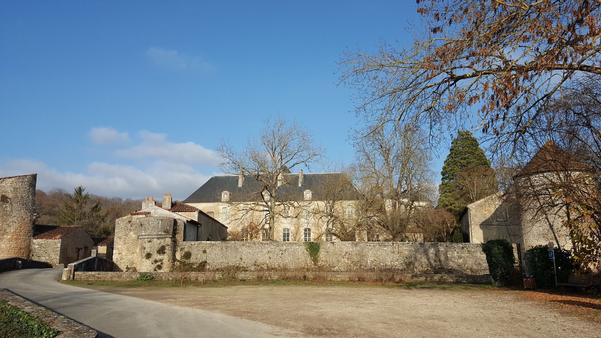 Visite aux chandelles de l’aile sud des bâtiments monastiques