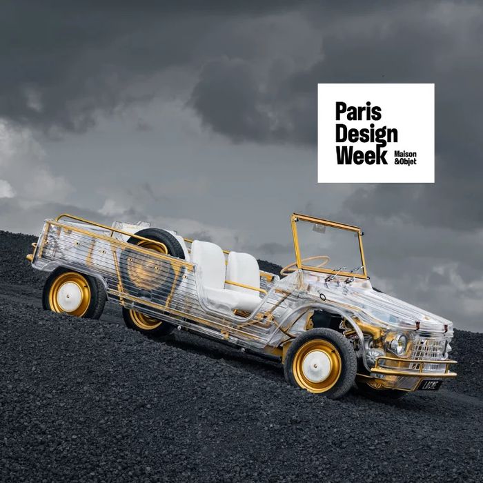 À l'occasion de la Paris Design Week, le studio Maison Lacmé présente Astre Mobile, une voiture transparente transformée en œuvre d’art, entre artisanat, matière et imaginaire.