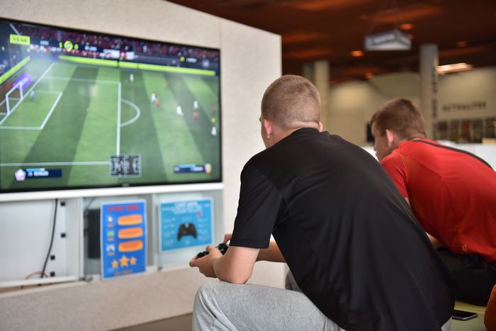 Un tournoi de jeux vidéo thématique où défis, stratégie et bonne humeur s’enchaînent, pour s’affronter dans une ambiance conviviale et voir triompher le meilleur joueur.