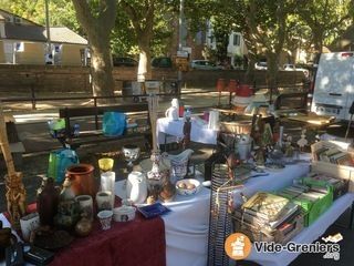 Vide-greniers et marchés aux puces
