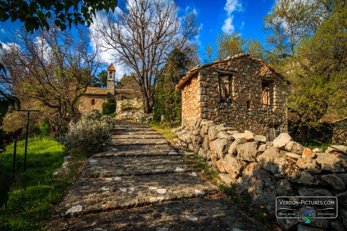 Exposition de photographies anciennes et visite du village « On donne la parole aux habitants »