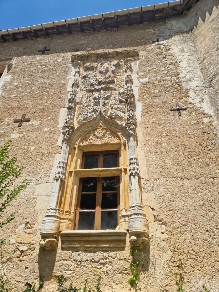 Visite commentée : fenêtre ouvragée du logis Foucault et reconstruction photographique