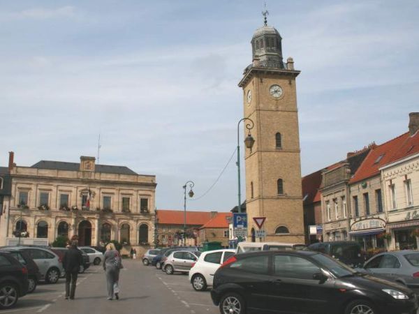 MARCHE DE BERGUES BALADE DANS LES REMPARTS