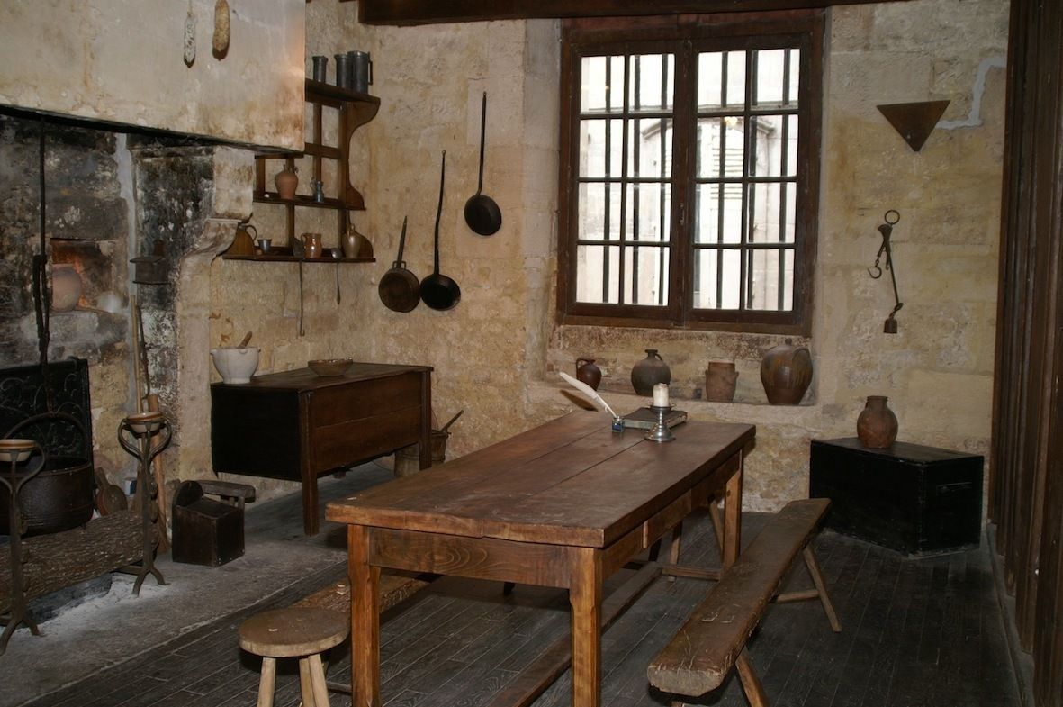 Visite guidée d'un auditoire de 1561 et de ses cachots