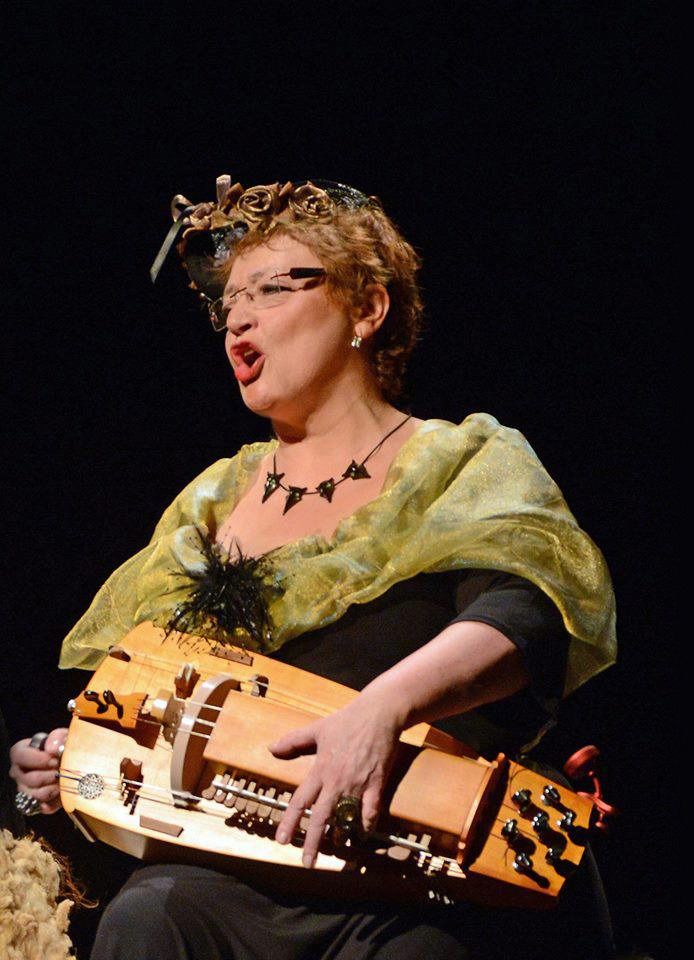 L'été du spectacle vivant : Chansons de tradition orale française - Evelyne Girardon