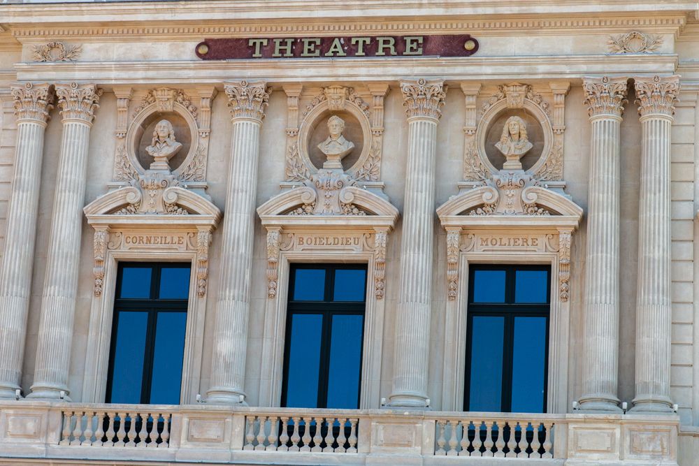 Levez les yeux ! A la découverte du théâtre à l'italienne