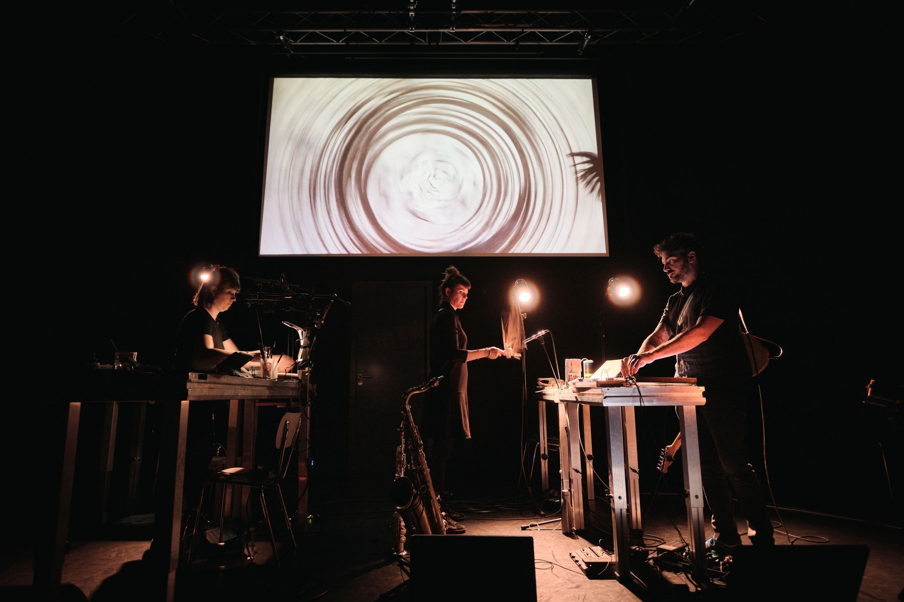 JEUNE PUBLIC : MINUIT