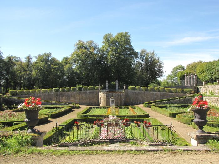 Promenade dans le Parc et le Jardin du Château de Donjeux