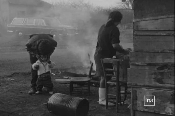 (projection-rencontre) Baraques, villages nègres et bidonvilles / d’Oliver Chavanon et Frédéric Blanc