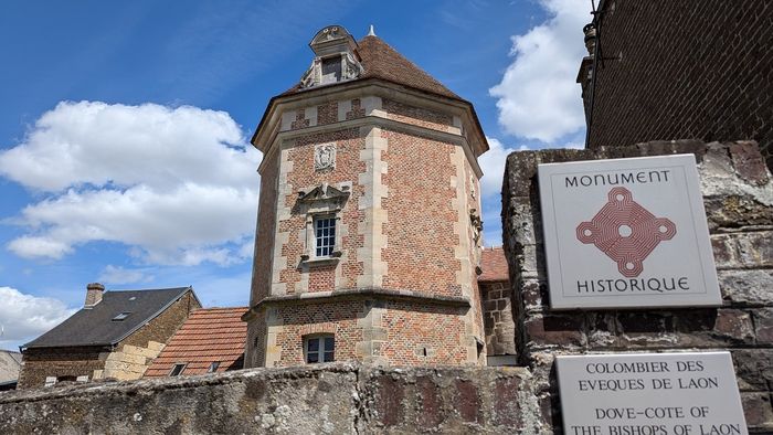 Ouverture du Colombier de la Grange-L’Évêque à Laon