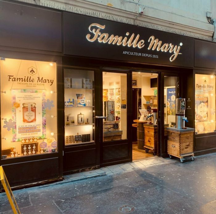 Découvrez les richesses de la ruche dans les boutiques Famille Mary