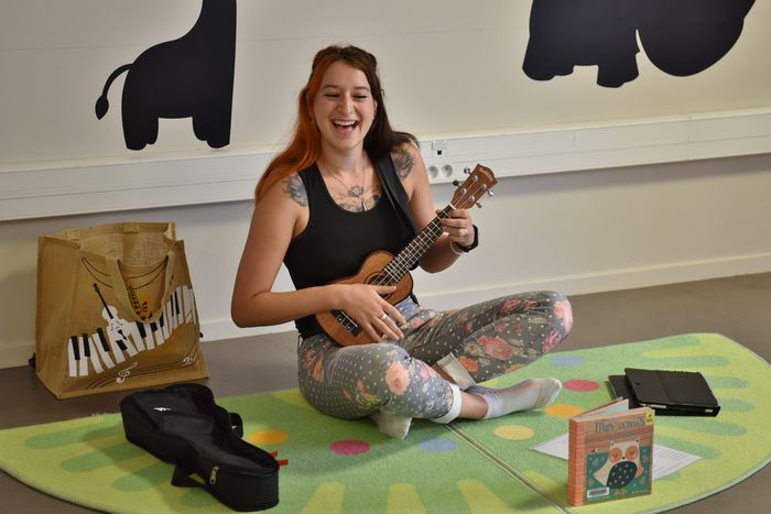 L’éveil musical, c’est bien plus qu’une activité : un voyage sensoriel où petits et grands partagent des . chansons à reprendre en chœur, jeux sonores pour aiguiser l’oreille et l’imaginaire…