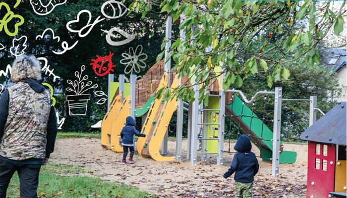 La cour de l'école Joseph Blanchart s’ouvre sur le quartier pendant l'été !