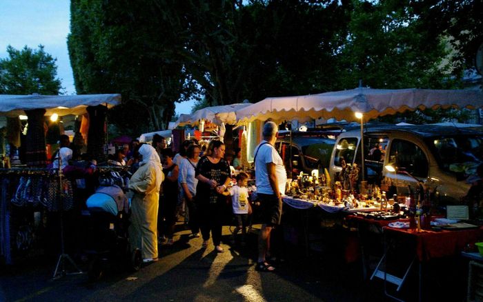 Marché nocturne