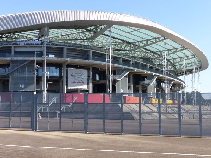 Dans les coulisses de trois équipements sportifs manceaux : le Stade Marie-Marvingt