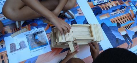 Atelier : Je construis un arc ou une maquette de voûte en bois !