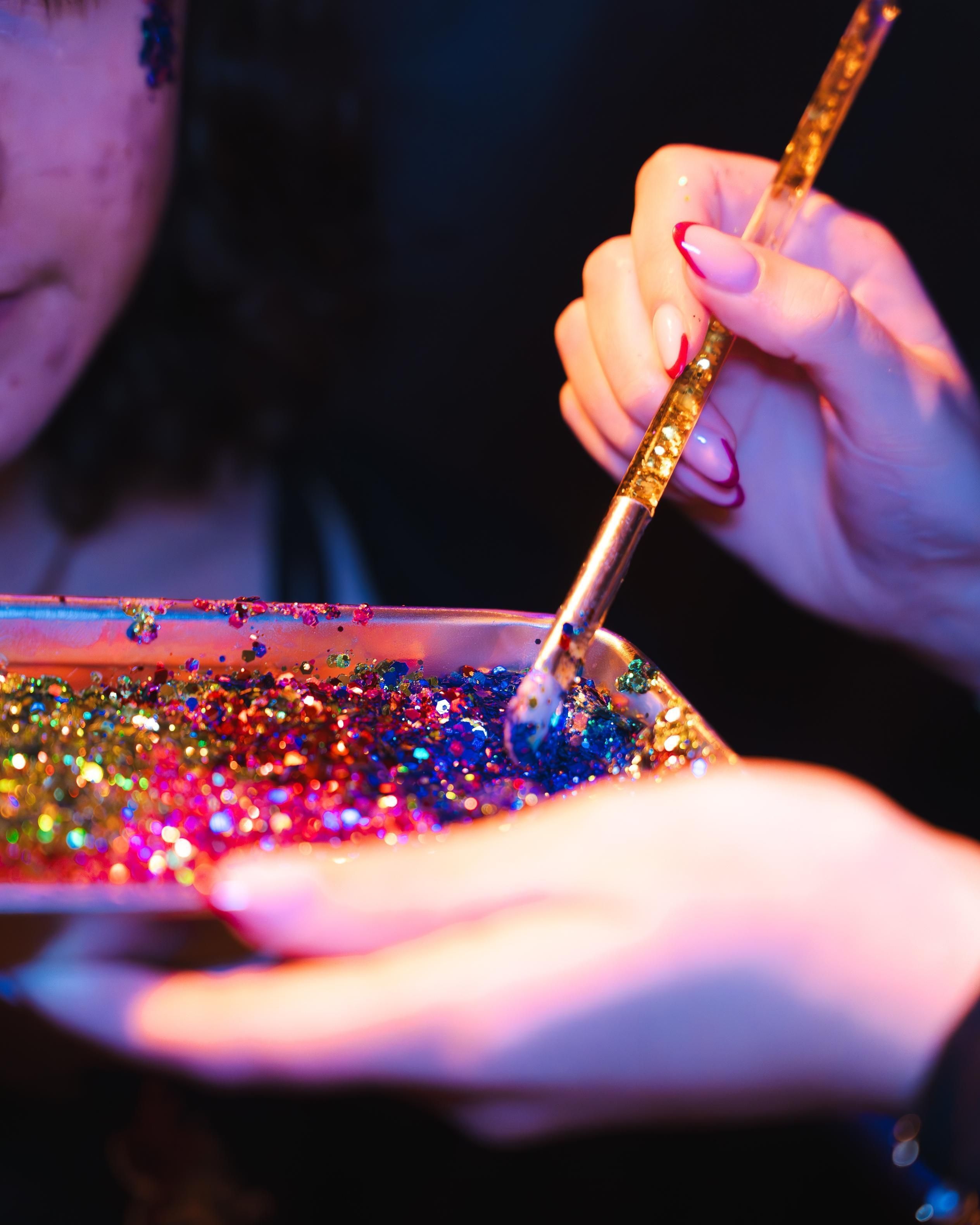 Atelier maquillage paillettes et tatouages éphémères - Avec Letshine