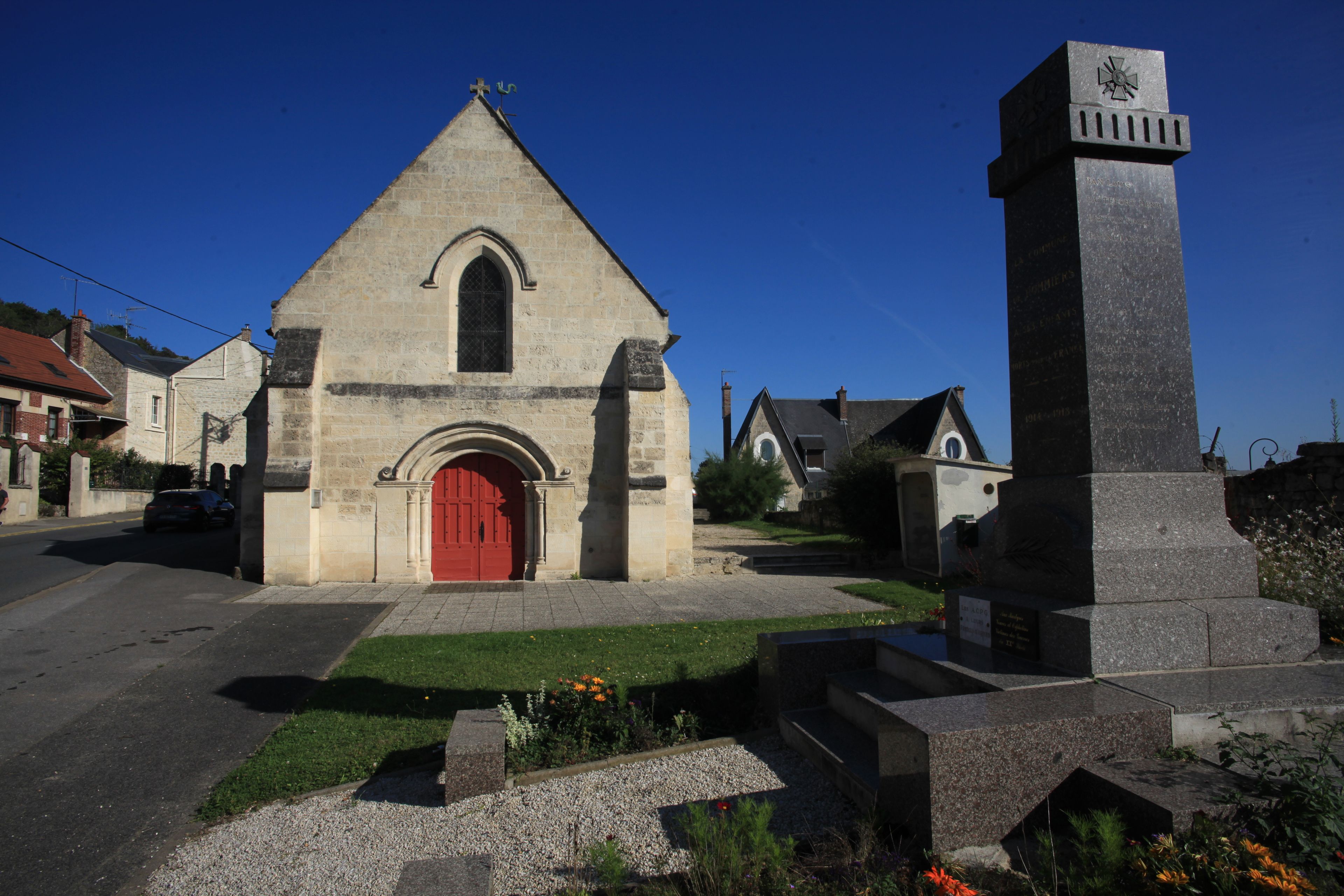 Eglise Saint-Martin de Pommiers