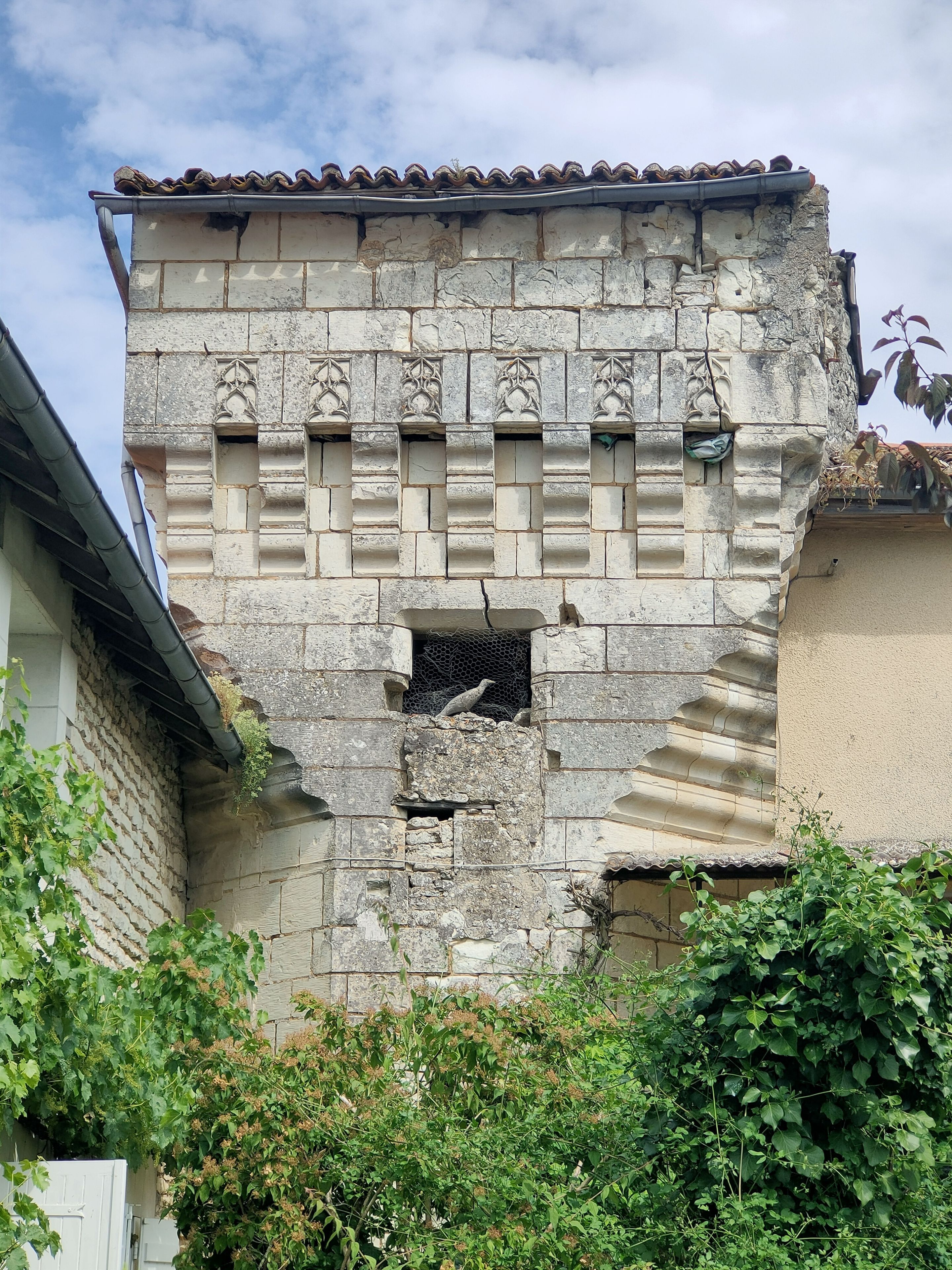 Tour: visit of medieval Mirebeau