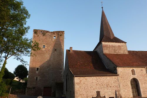 Visite commentée ou libre à l'église, à la chapelle St Ploto et à la tour et son musée