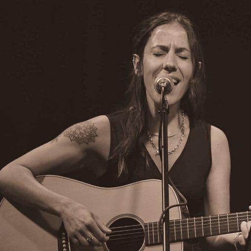 Scène Musicale Amateur : Lola Folk Dreamer