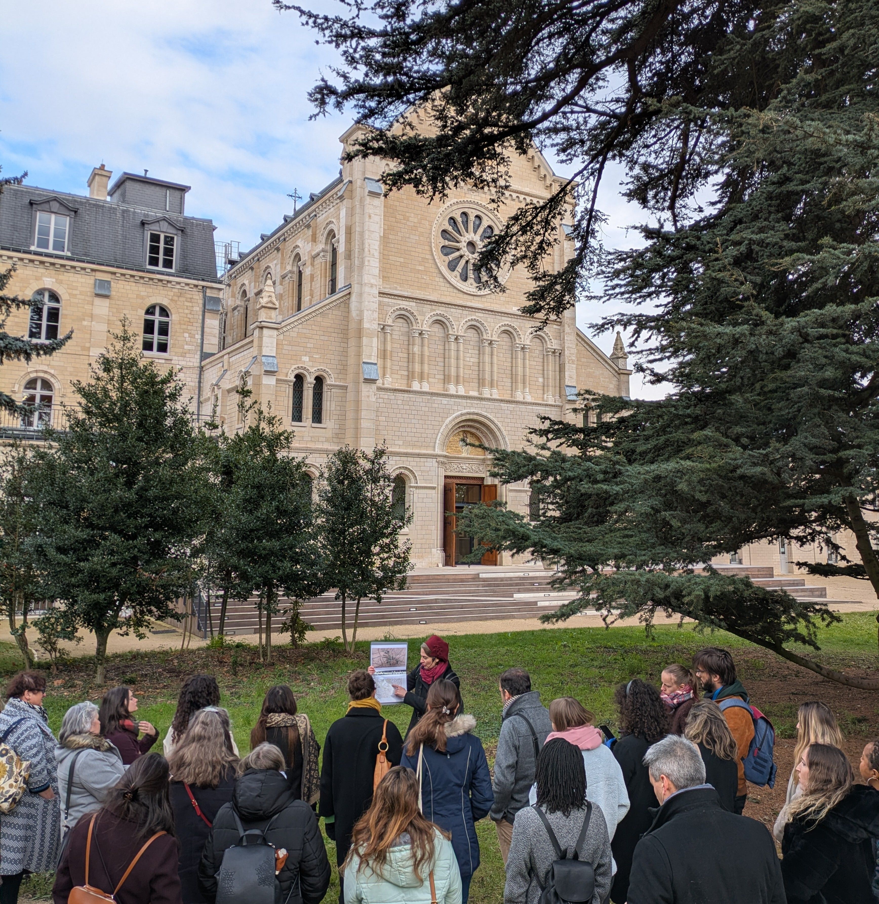 Visite sur l'histoire du château de Sarcelles et sa transformation en centre culturel Simone-Veil