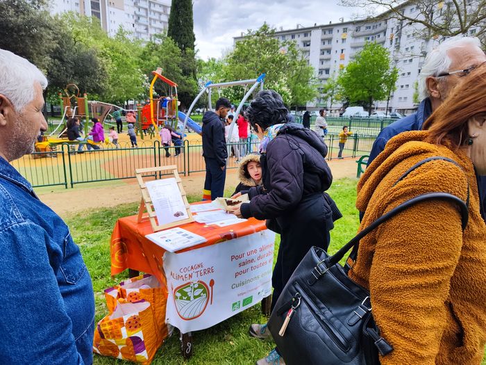 Animation de rue chez Loc'Alimeco