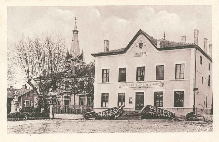 The church of St Apollinaire de Meximieux and its old district