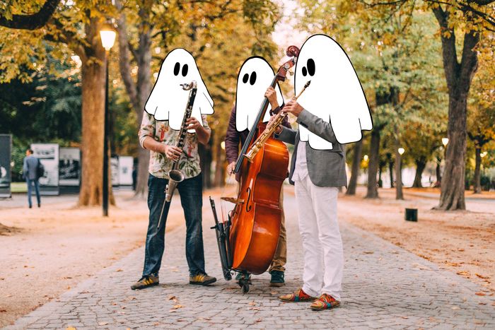 Parade musicale déguisée de la fête des mort·es