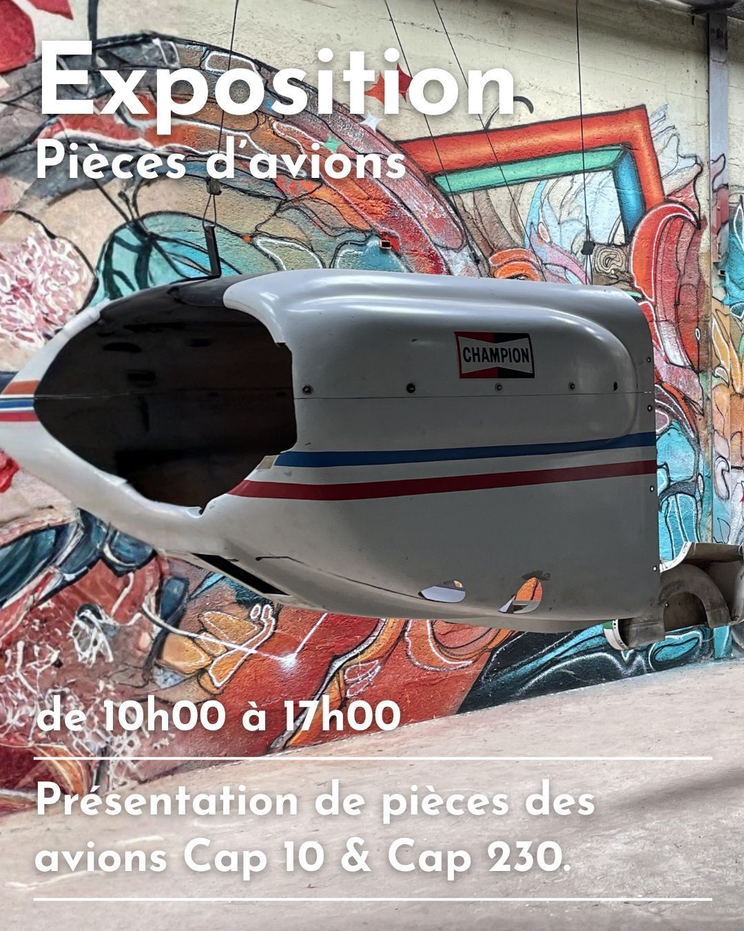 Exposition d'anciennes pièces d'avions