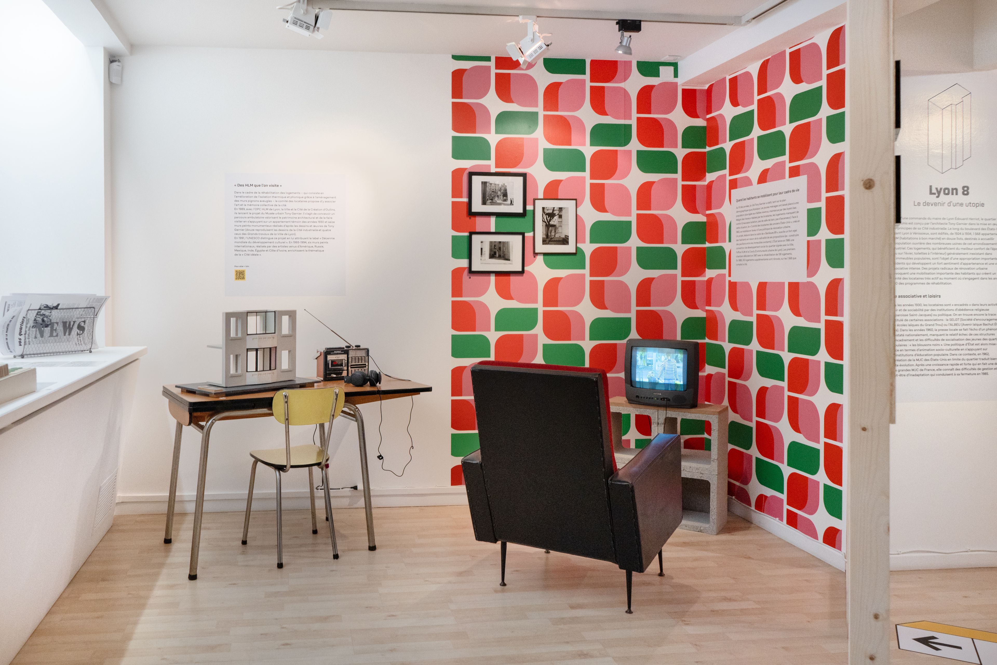 Exposition « Voyages en cité, 1973-1990 : vivre dans les quartiers
populaires »