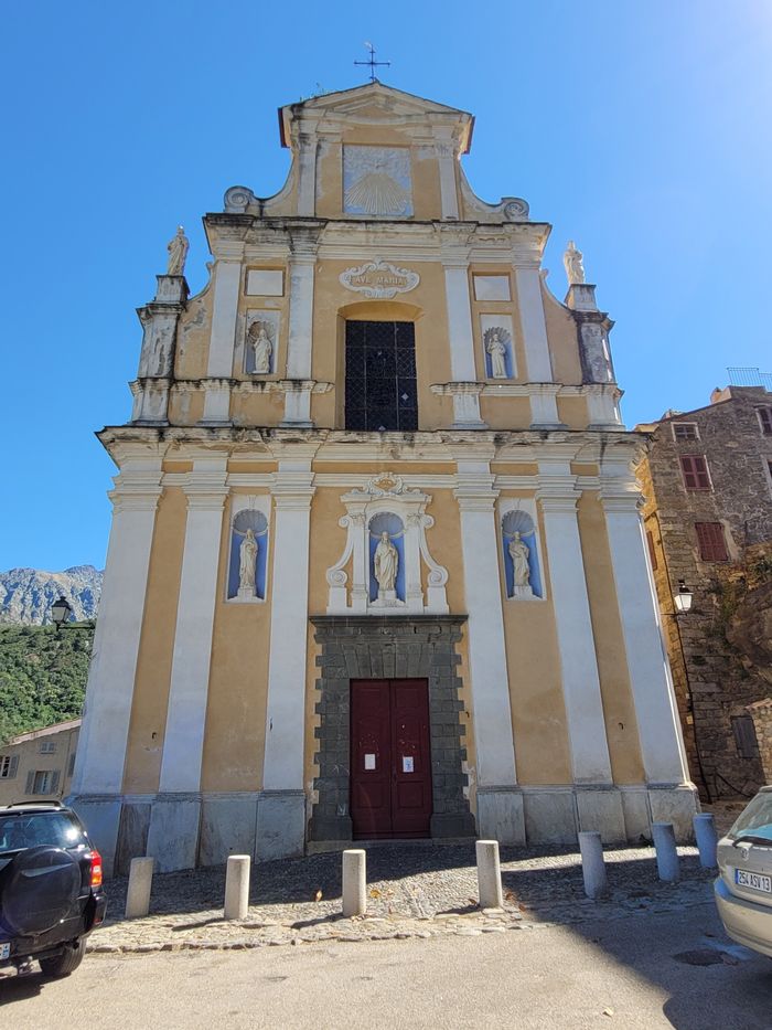Visite libre de l'Eglise paroissiale Notre-Dame-de-l'Annonciation: véritable témoignage des édifices baroques de Balagne.