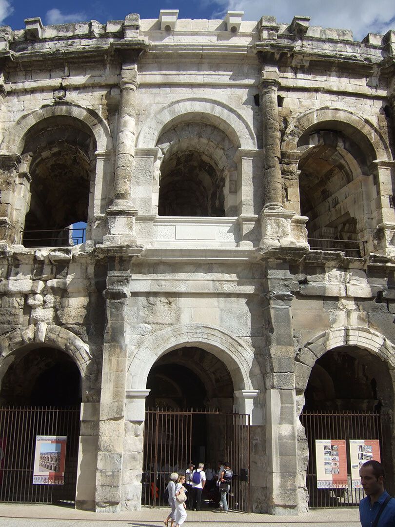 Visite commentée : restaurer les arènes ?
