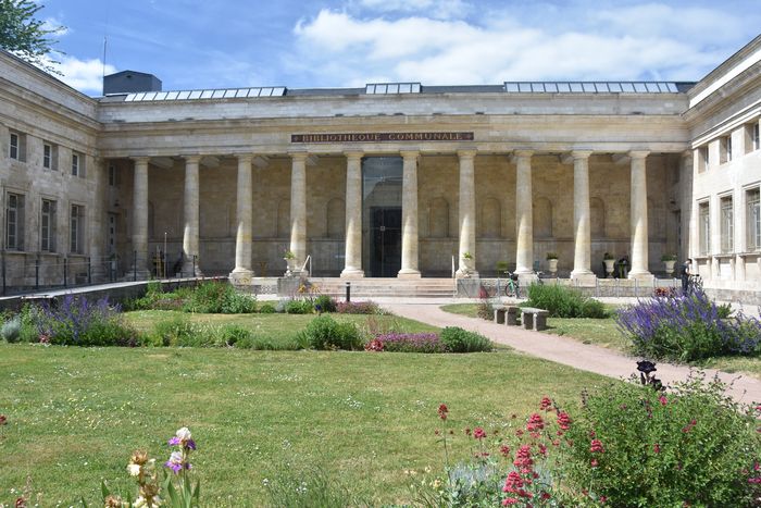Visite guidée des magasins de la Bibliothèque Louis Aragon