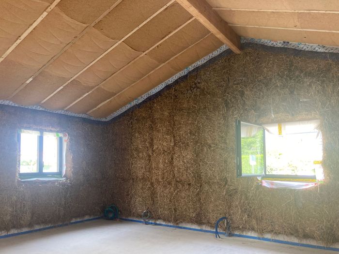 Visite de la maison paille "Dre" et découverte de l'écoconstruction