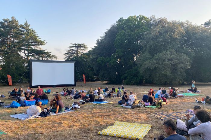 Projection du film « Scrapper » de Charlotte Reagan