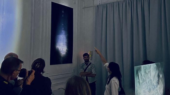 Visite de l'exposition Résonances en présence de l'artiste