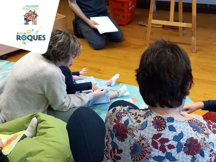 Lecture à la médiathèque