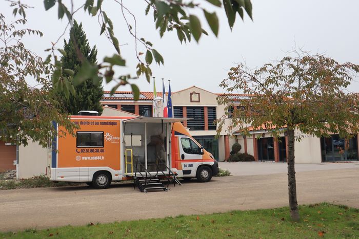 Bus numérique : un accompagnement numérique gratuit