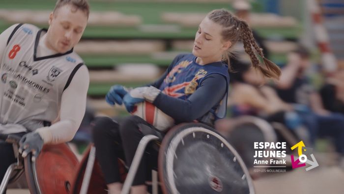 Un documentaire de Mélina Boetti qui questionne les normes corporelles et la performance à travers le parcours de cinq sportives en situation de handicap.