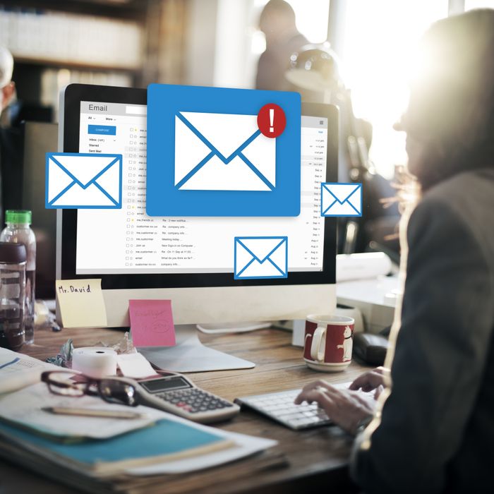 Apprenez à utiliser Gmail : création de compte, envoi d’e-mails avec ou sans pièces jointes, gestion du carnet d’adresses et protection contre les spams. Vous avez déjà quelques bases en...