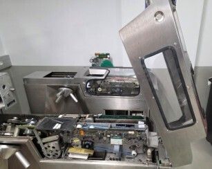 Visite du centre de maintenance des équipements du ticket magnétique