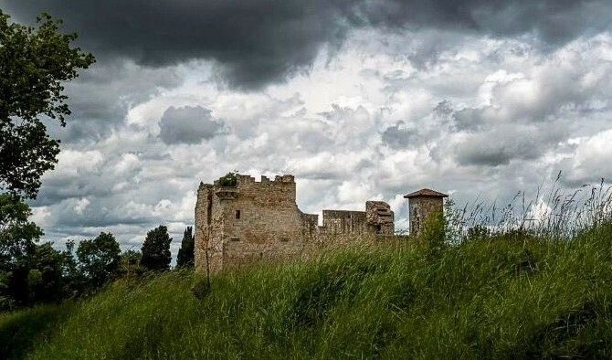 Conférence sur le château de Lagardère