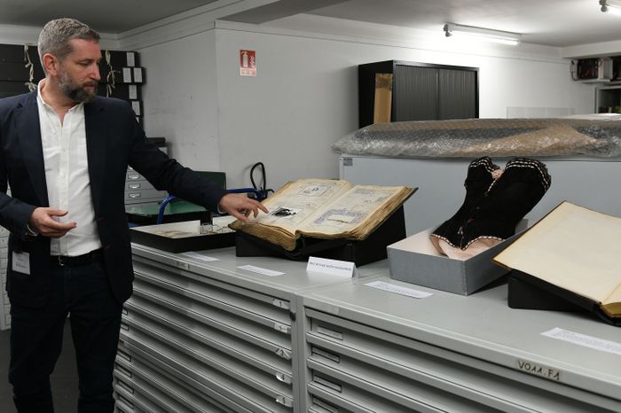 Visite guidée des coulisses des Archives de Paris