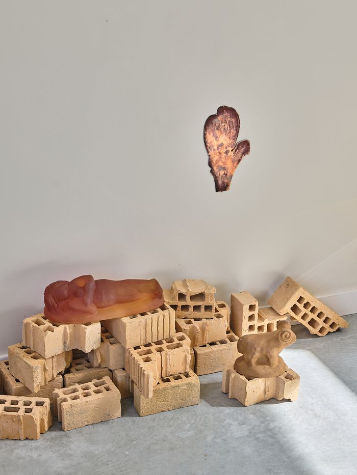 Visite contée sensorielle de l’exposition de Célie Falières pour les petits