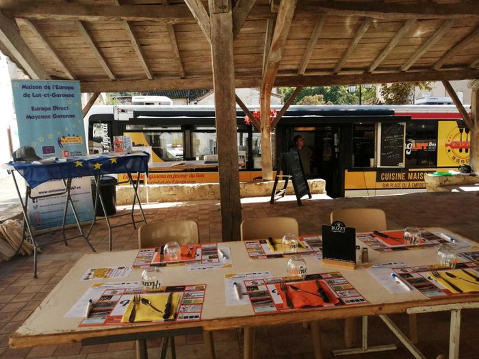 Hang'Art Bus à Madaillan